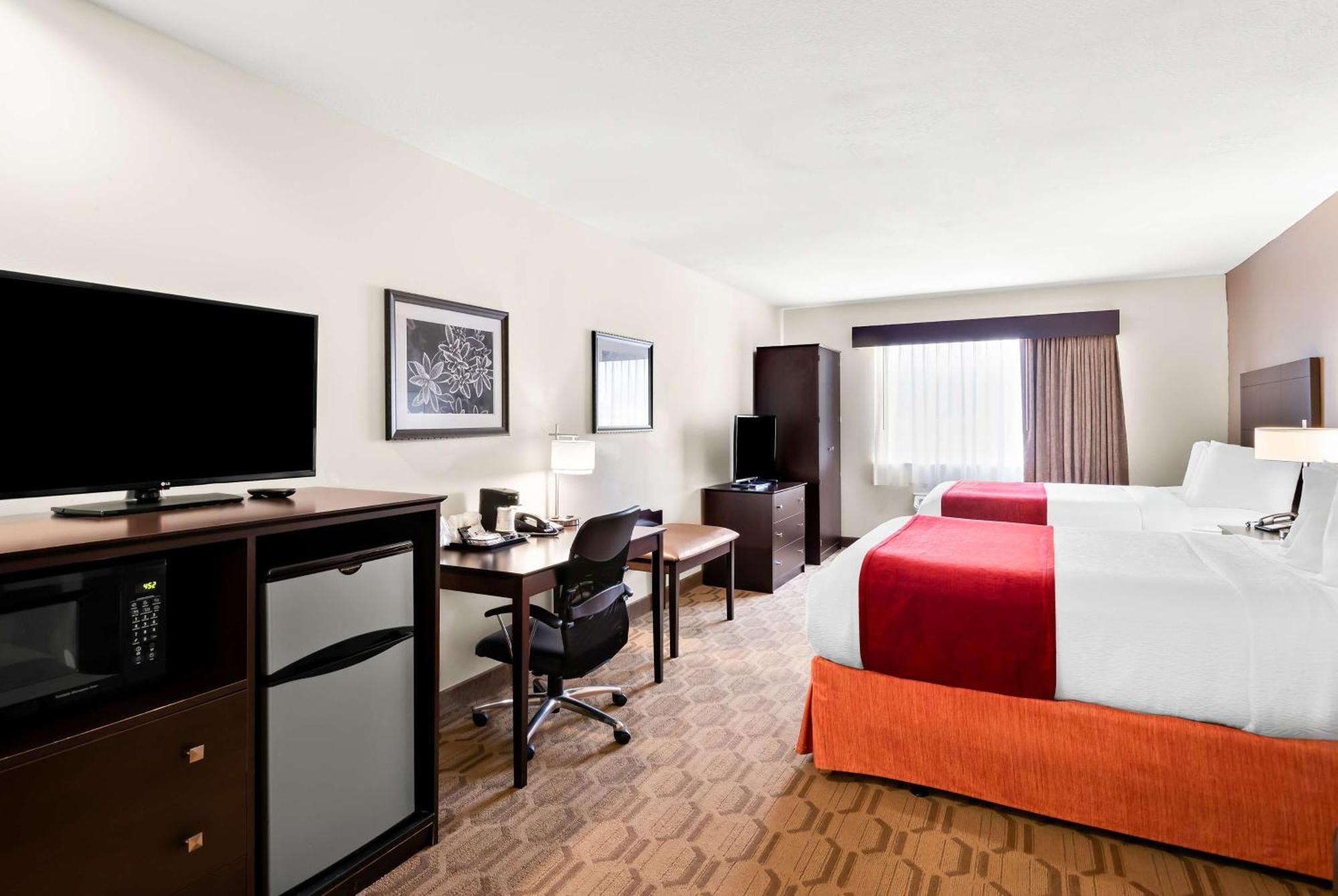 Best Western Palmyra Inn & Suites Exterior photo